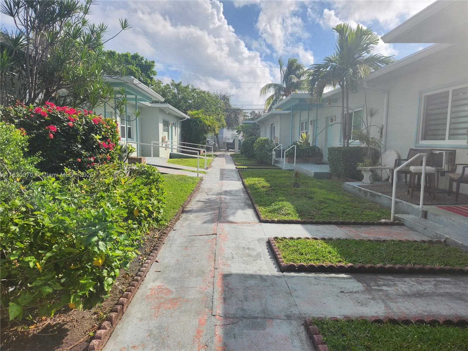 1239 Marseille Dr # 4, Miami Beach FL 33141 — 5