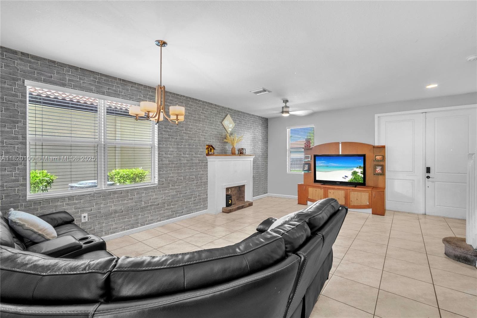 2190 SE 2nd St, Homestead FL 33033 — 9
