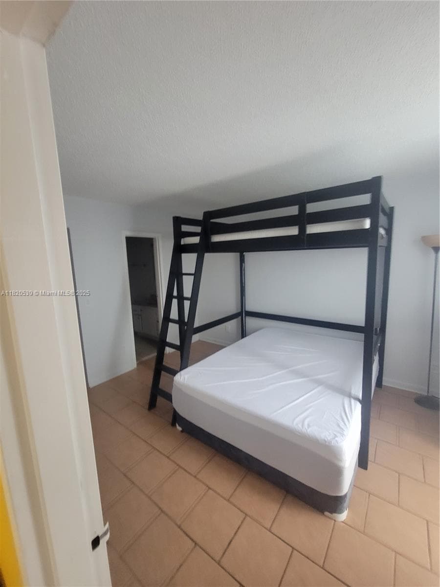 13499 Biscayne Blvd # 506, North Miami FL 33181 — 6