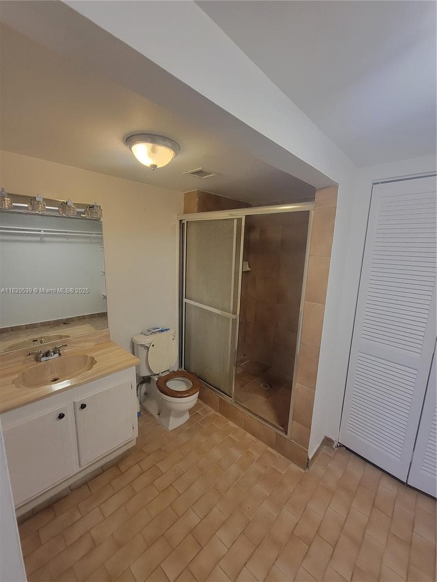 13499 Biscayne Blvd # 506, North Miami FL 33181 — 9