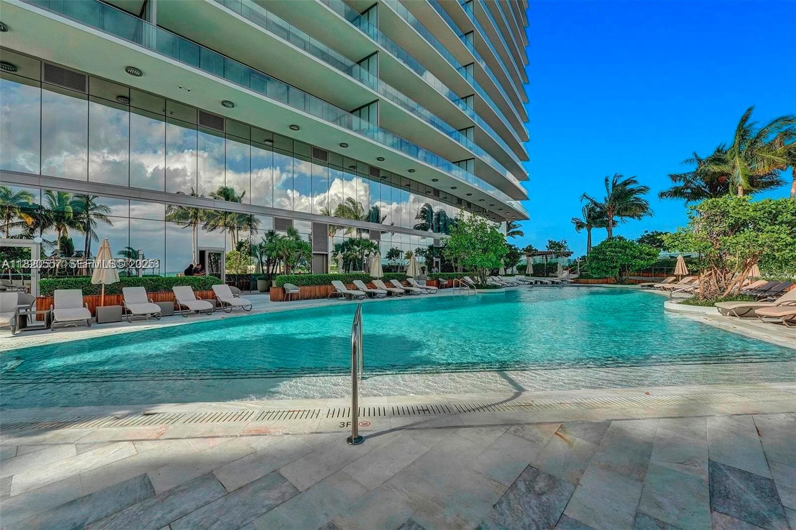 18975 Collins Ave # 22, Sunny Isles Beach FL 33160 — 30