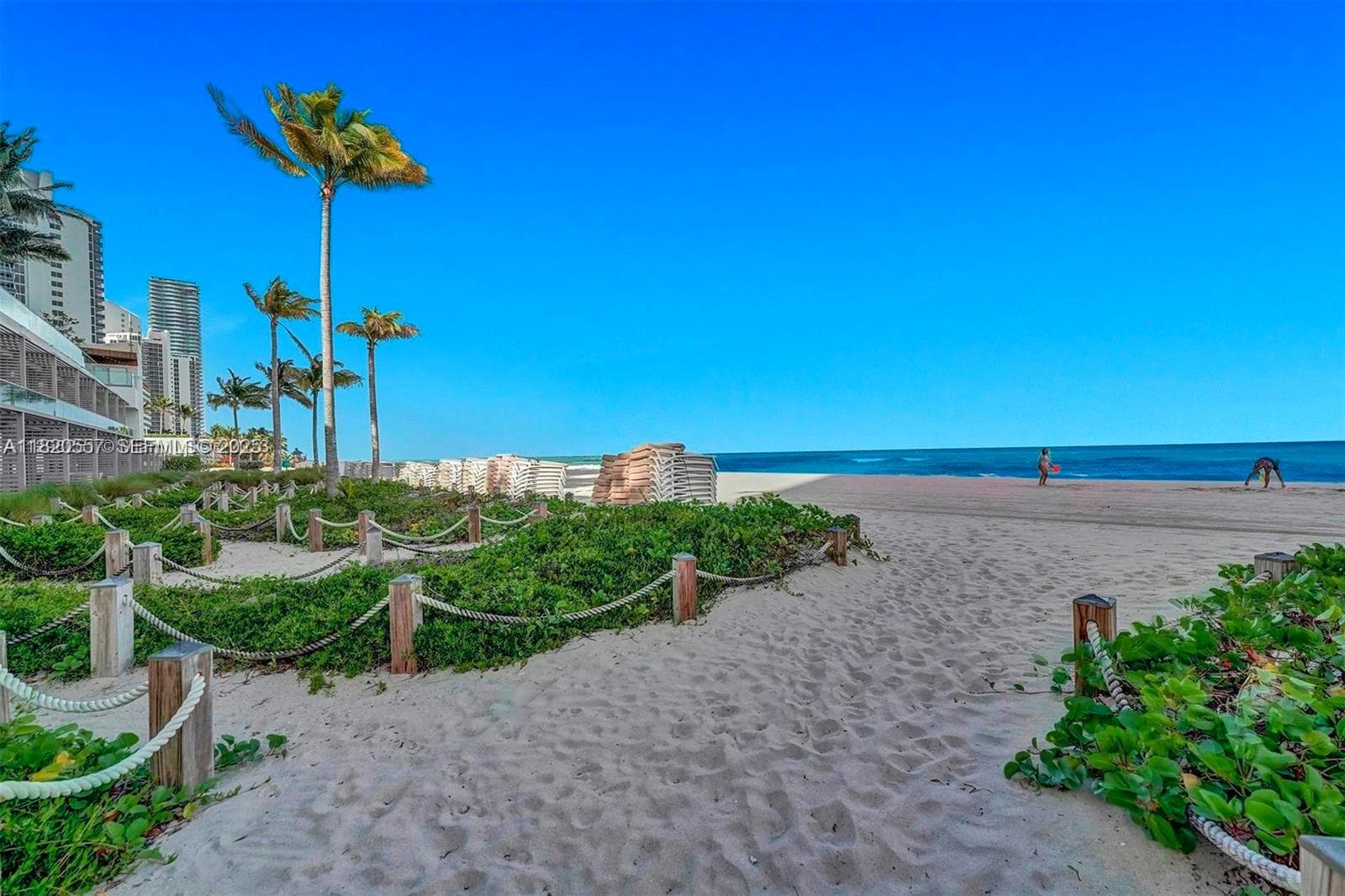 18975 Collins Ave # 22, Sunny Isles Beach FL 33160 — 40