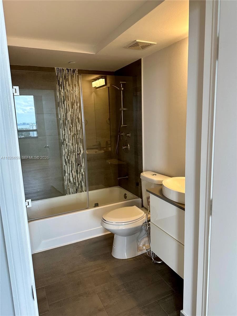1330 West Ave # 3007, Miami Beach FL 33139 — 17
