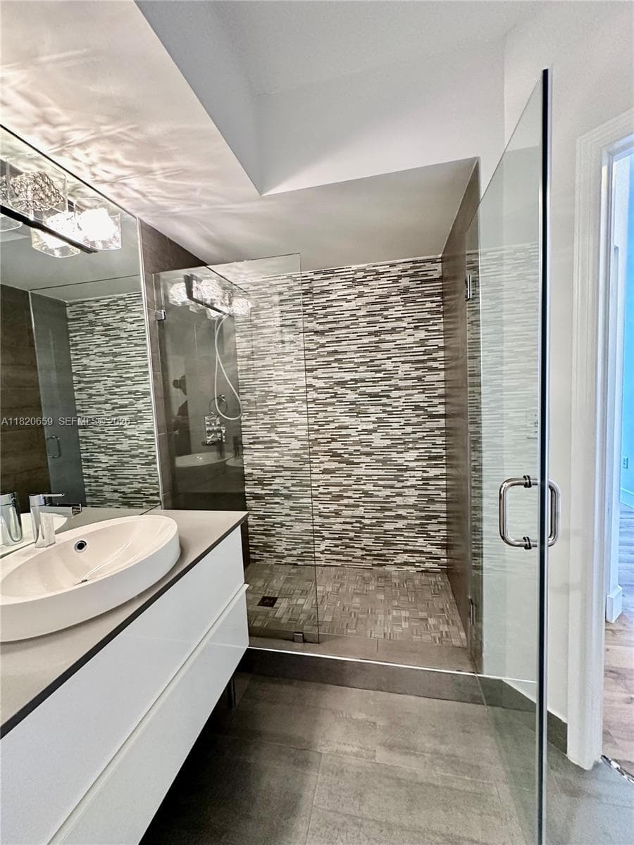1330 West Ave # 3007, Miami Beach FL 33139 — 12