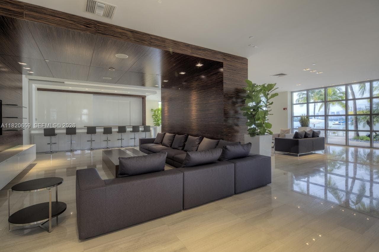 1330 West Ave # 3007, Miami Beach FL 33139 — 34