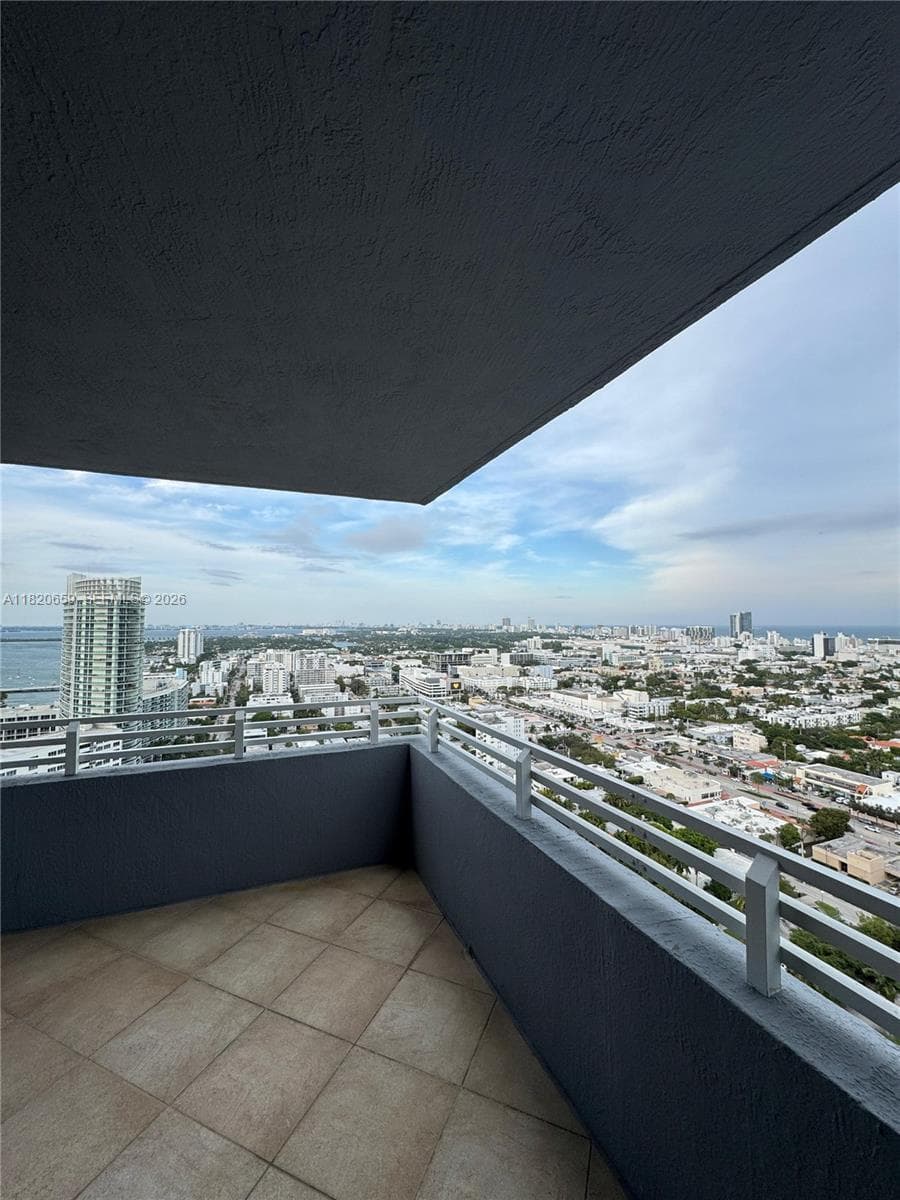 1330 West Ave # 3007, Miami Beach FL 33139 — 51
