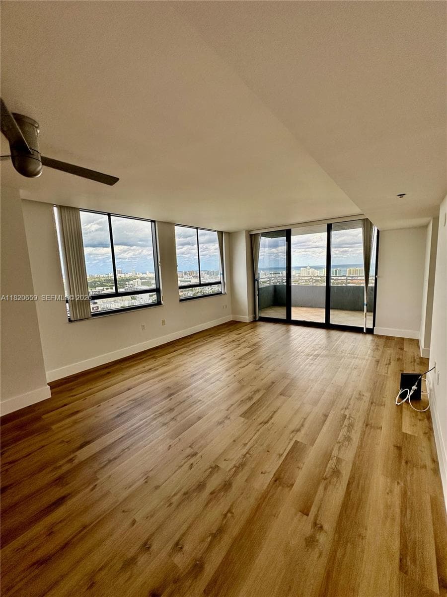 1330 West Ave # 3007, Miami Beach FL 33139 — 19