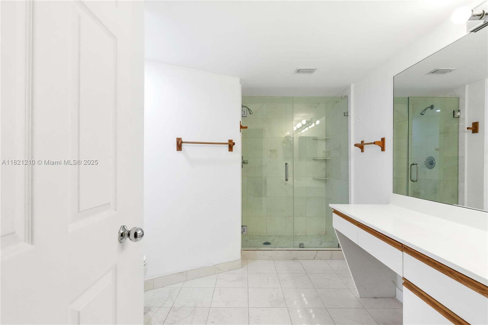 3530 Mystic Pointe Dr # 2108, Aventura FL 33180 — 27