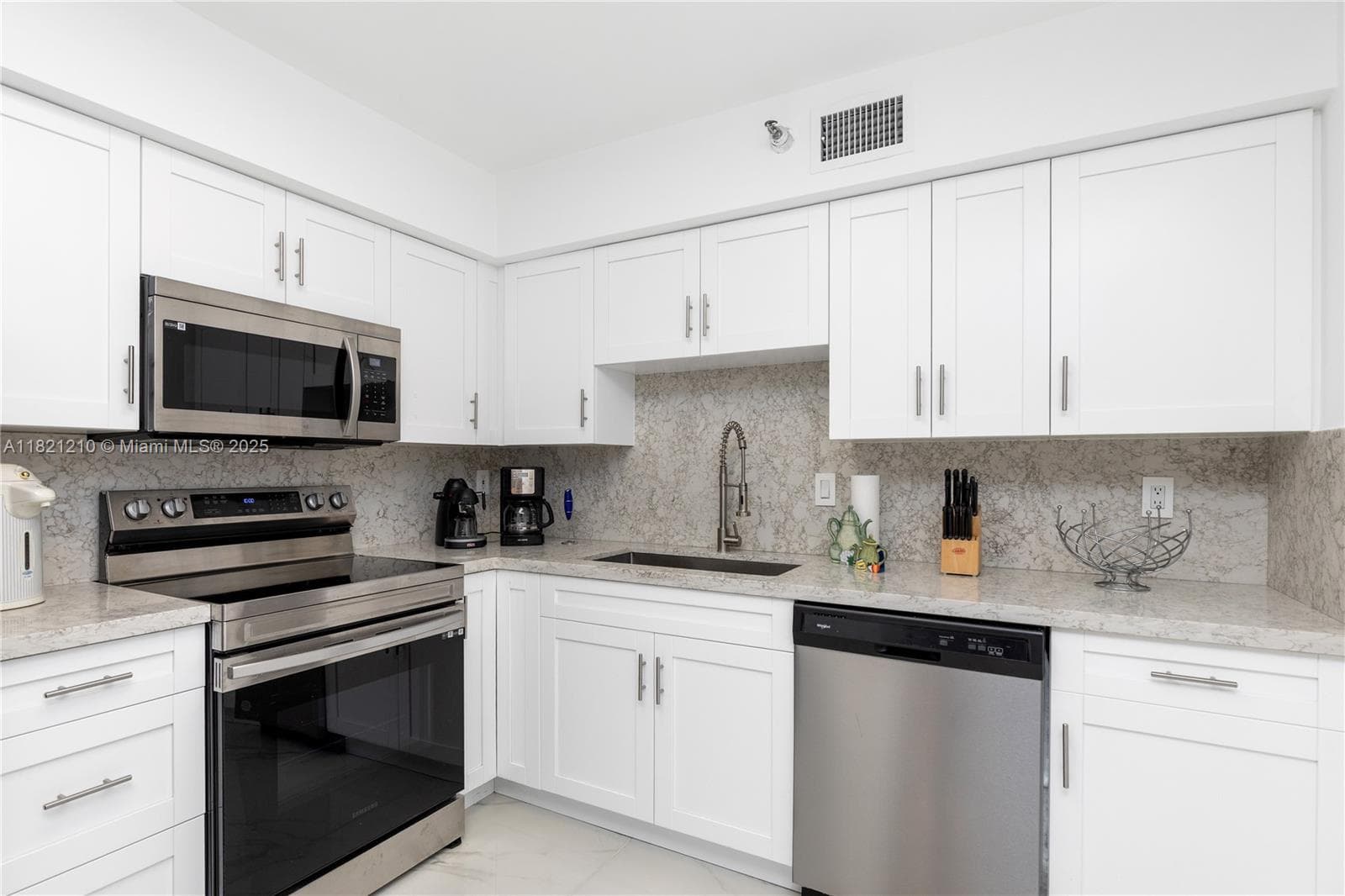 3530 Mystic Pointe Dr # 2108, Aventura FL 33180 — 12