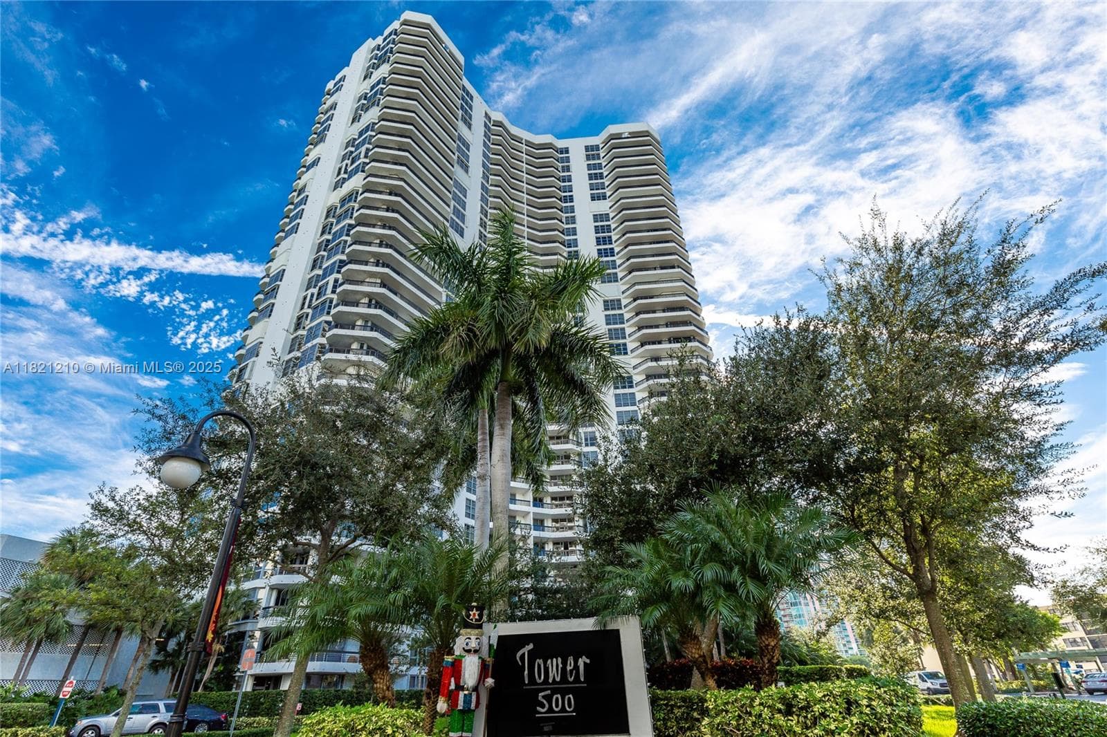3530 Mystic Pointe Dr # 2108, Aventura FL 33180 — 41