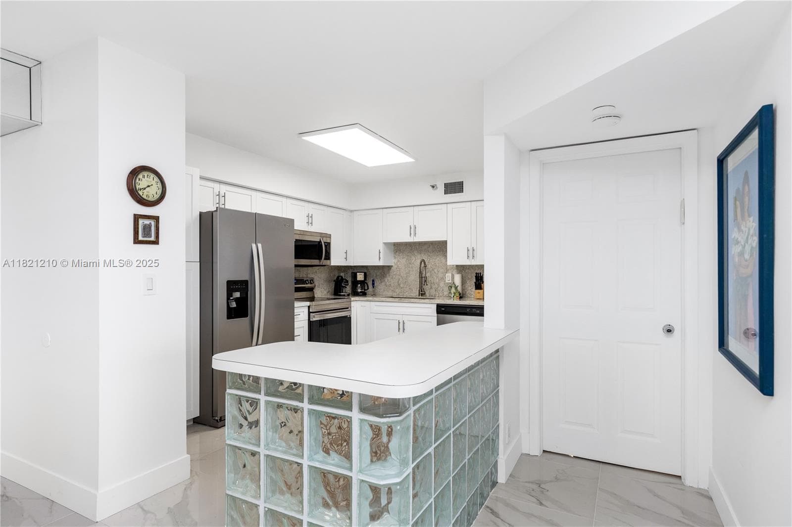3530 Mystic Pointe Dr # 2108, Aventura FL 33180 — 11