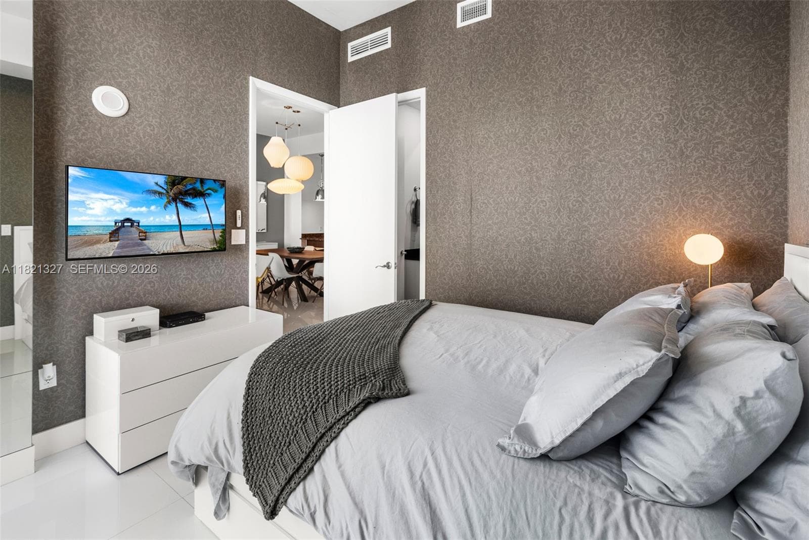 15901 Collins Ave # 3302, Sunny Isles Beach FL 33160 — 23