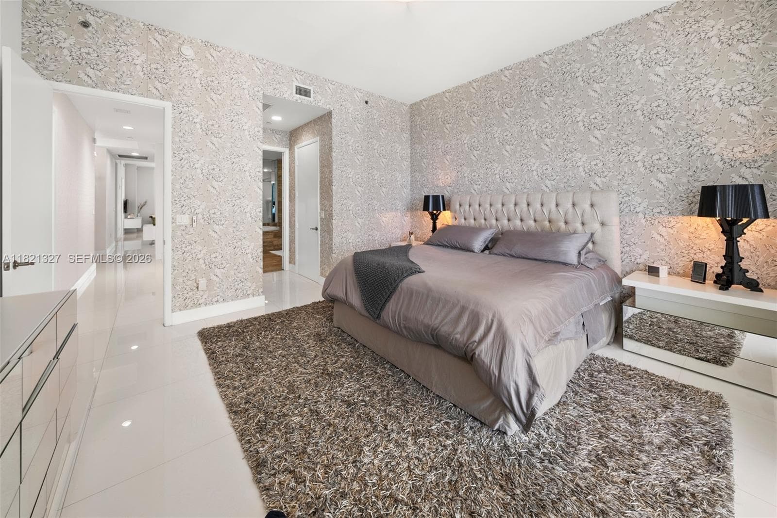 15901 Collins Ave # 3302, Sunny Isles Beach FL 33160 — 16