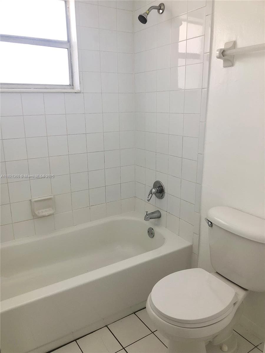 1595 NE 135th St # 339, North Miami FL 33161 — 20