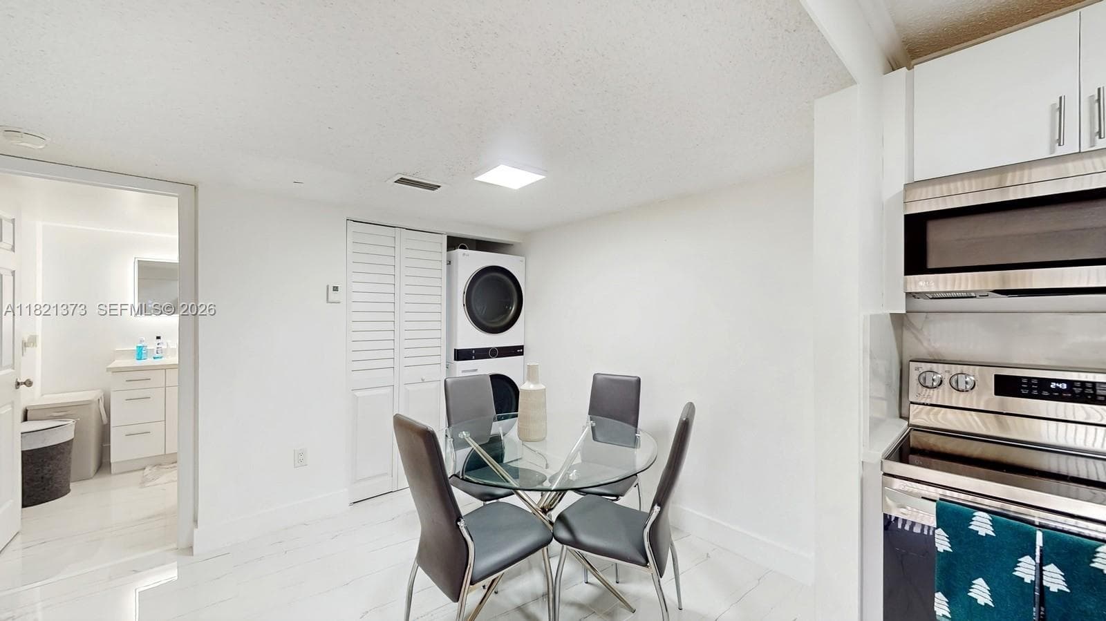7180 NW 179th St # 105, Hialeah FL 33015 — 6
