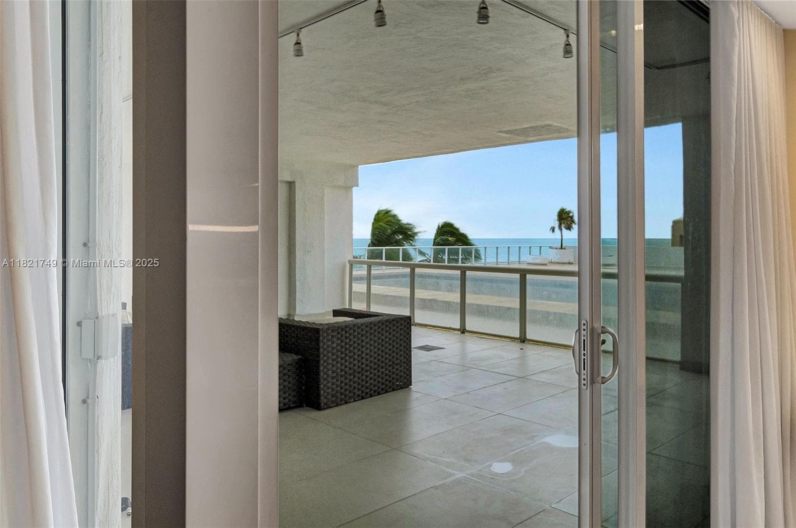 16425 Collins Ave # 311, Sunny Isles Beach FL 33160 — 16
