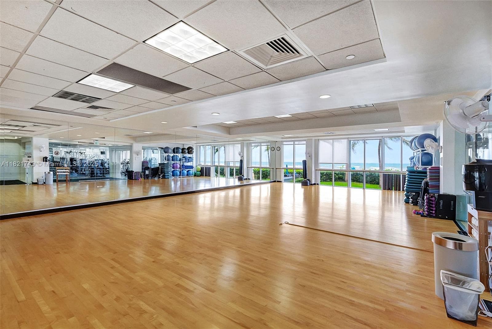 16425 Collins Ave # 311, Sunny Isles Beach FL 33160 — 60