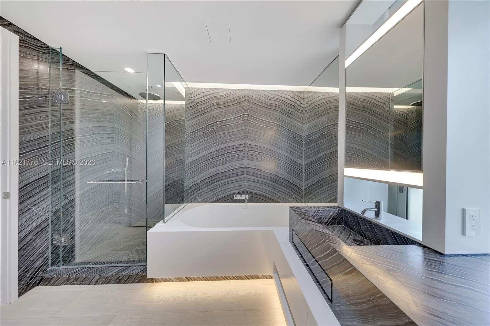 300 Collins Ave # 3D, Miami Beach FL 33139 — 8