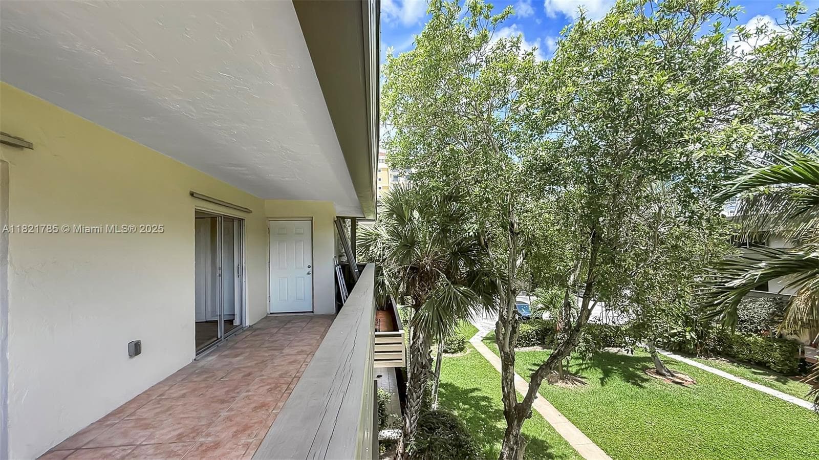 8335 SW 72nd Ave # 315D, Miami FL 33143 — 12