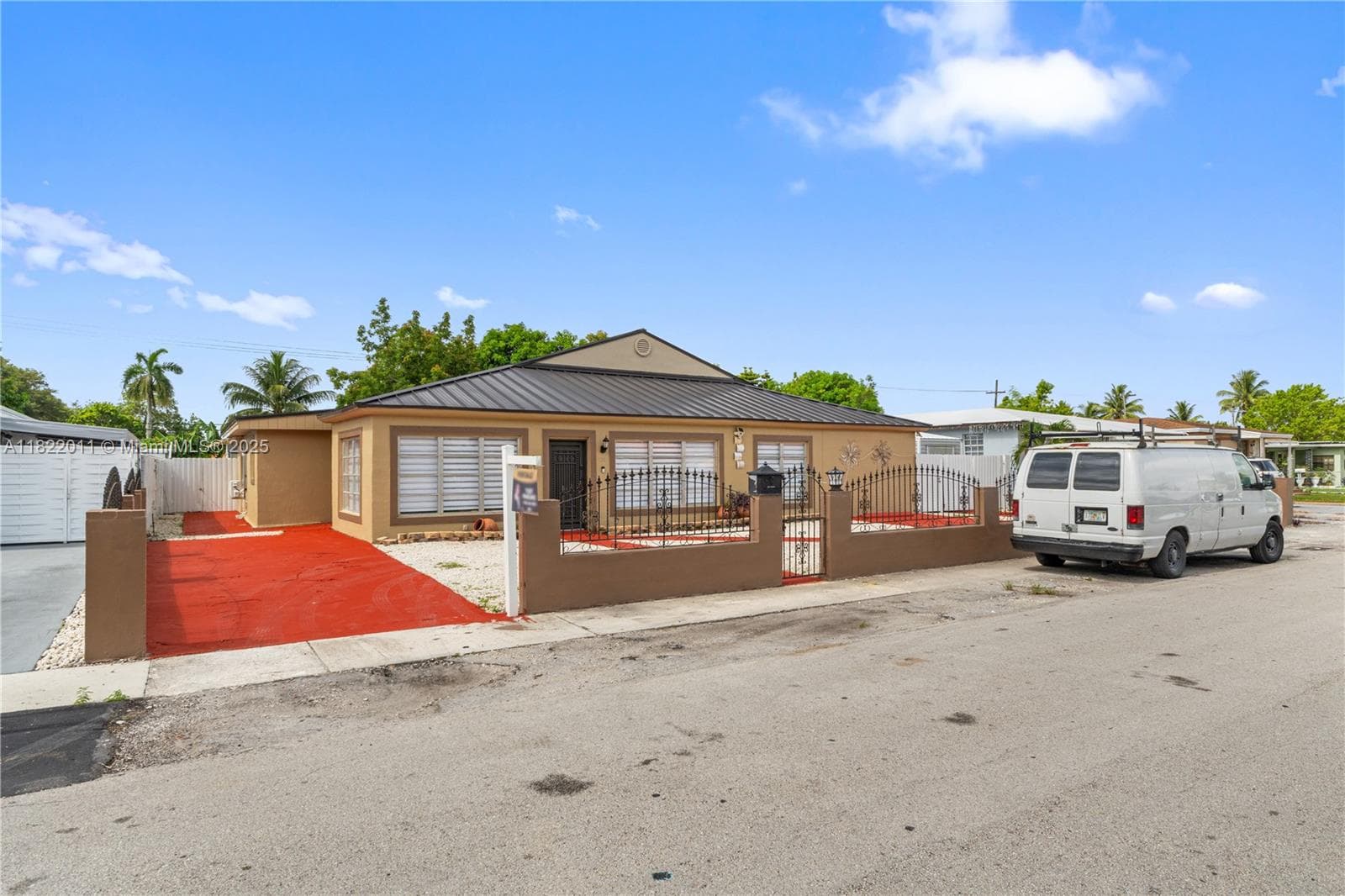 230 W 47th St, Hialeah FL 33012 — 2
