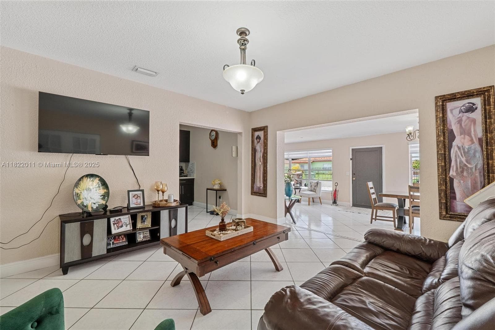 230 W 47th St, Hialeah FL 33012 — 20