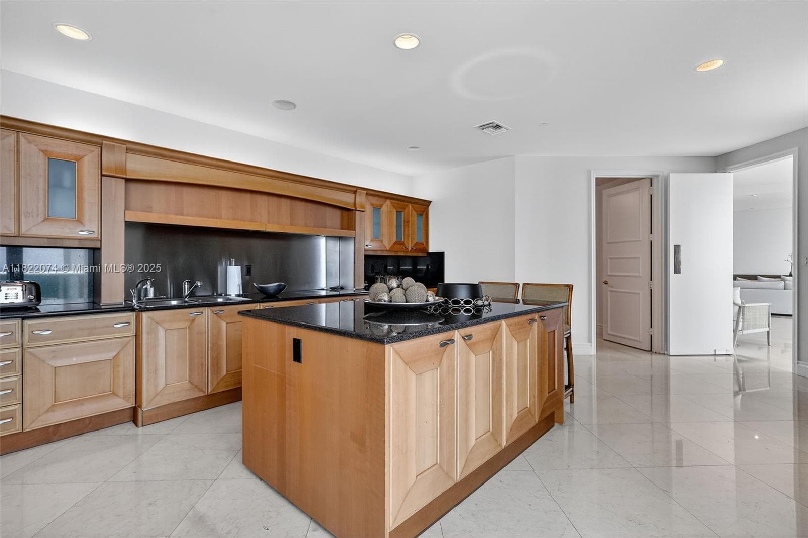 20155 NE 38th Ct # 2201, Aventura FL 33180 — 16