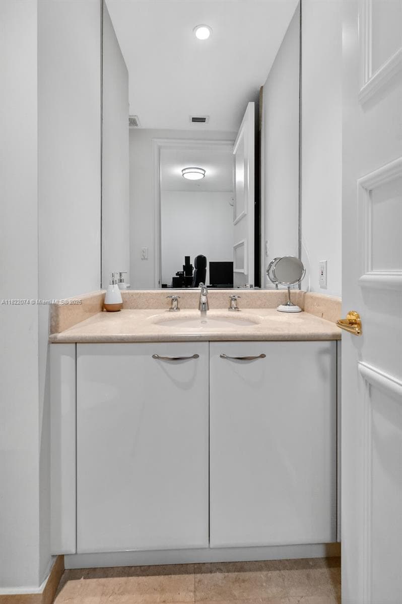 20155 NE 38th Ct # 2201, Aventura FL 33180 — 24