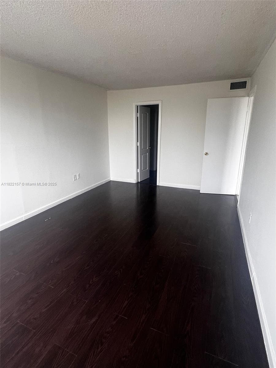 498 NW 165th St Rd # D303, Miami FL 33169 — 7