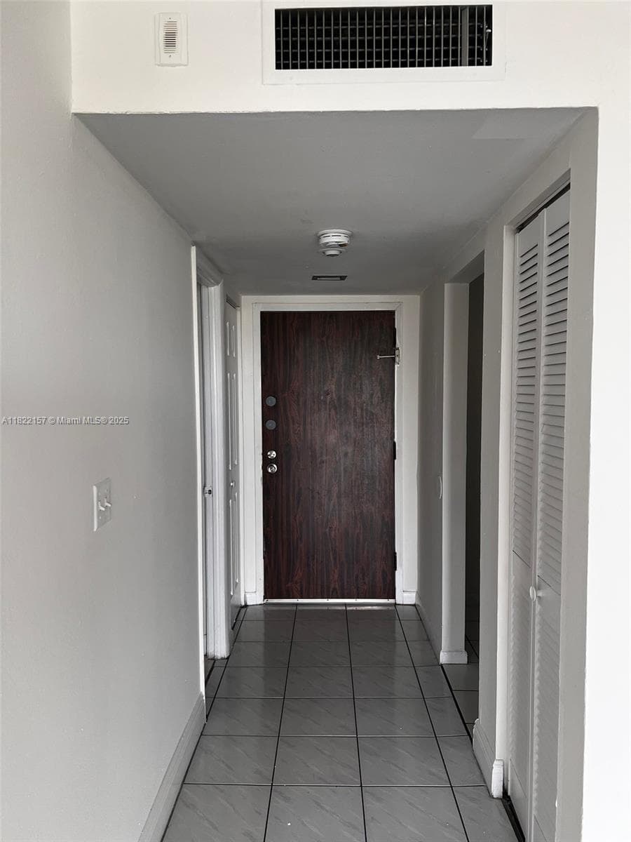 498 NW 165th St Rd # D303, Miami FL 33169 — 4