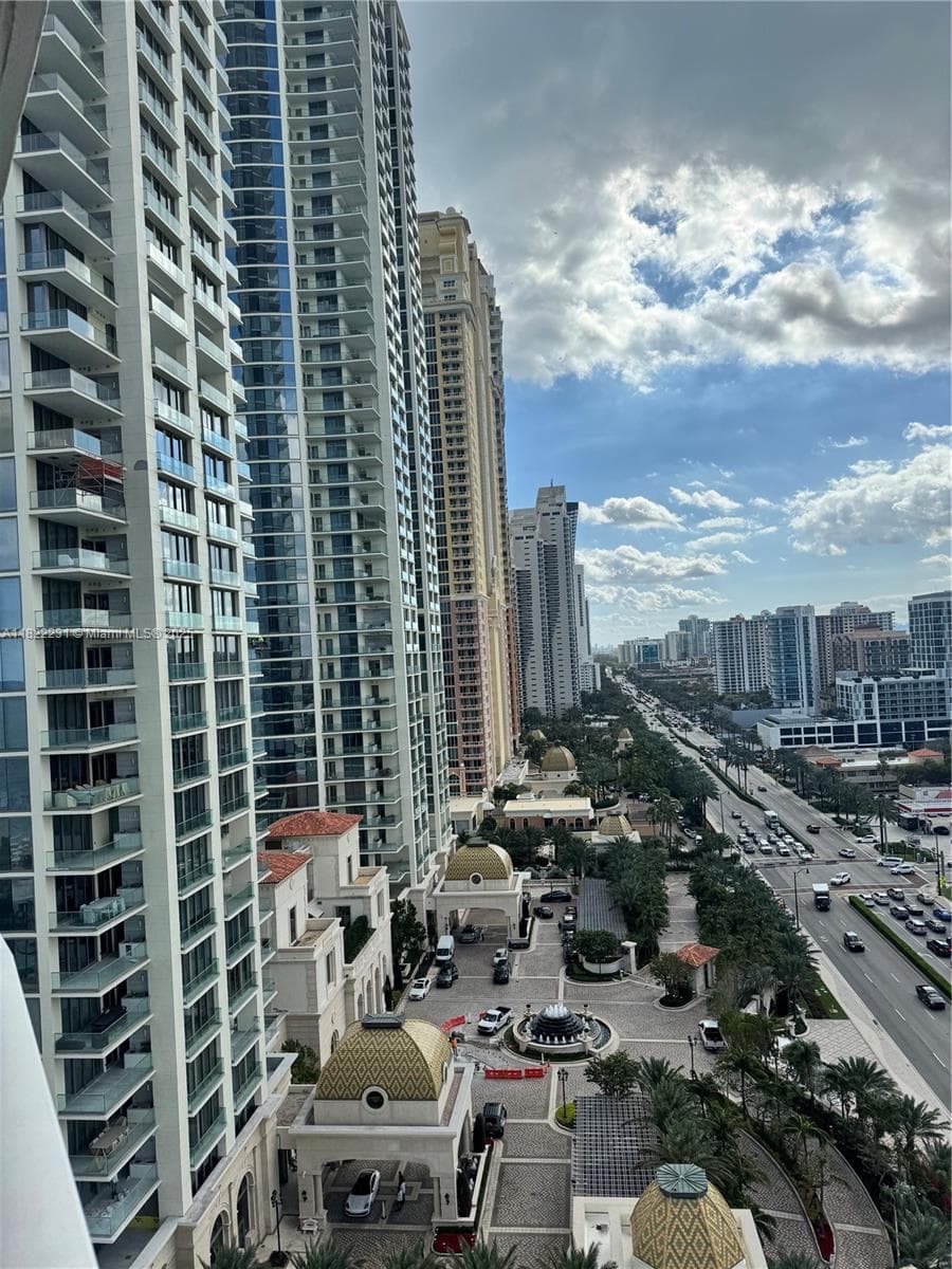 18001 Collins Ave # 918, Sunny Isles Beach FL 33160 — 12