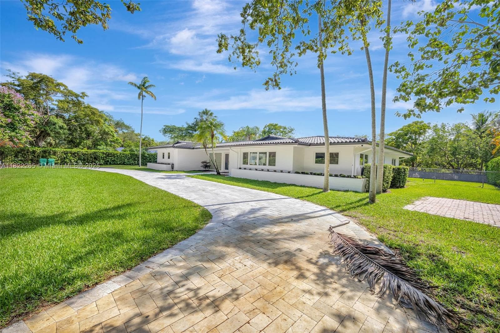 11230 SW 69th Ct, Pinecrest FL 33156 — 91
