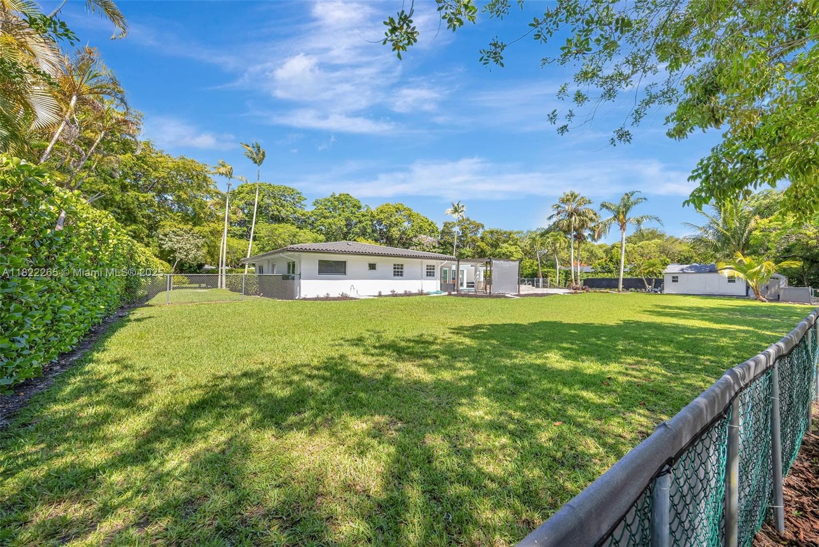 11230 SW 69th Ct, Pinecrest FL 33156 — 84