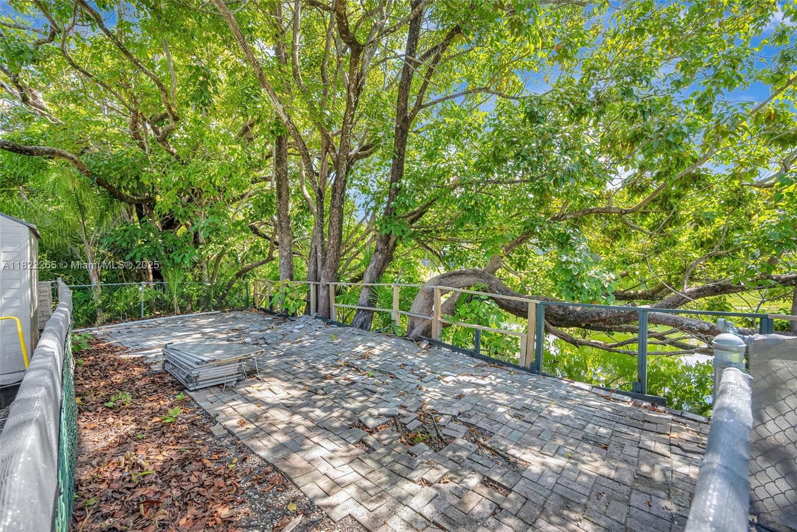 11230 SW 69th Ct, Pinecrest FL 33156 — 81