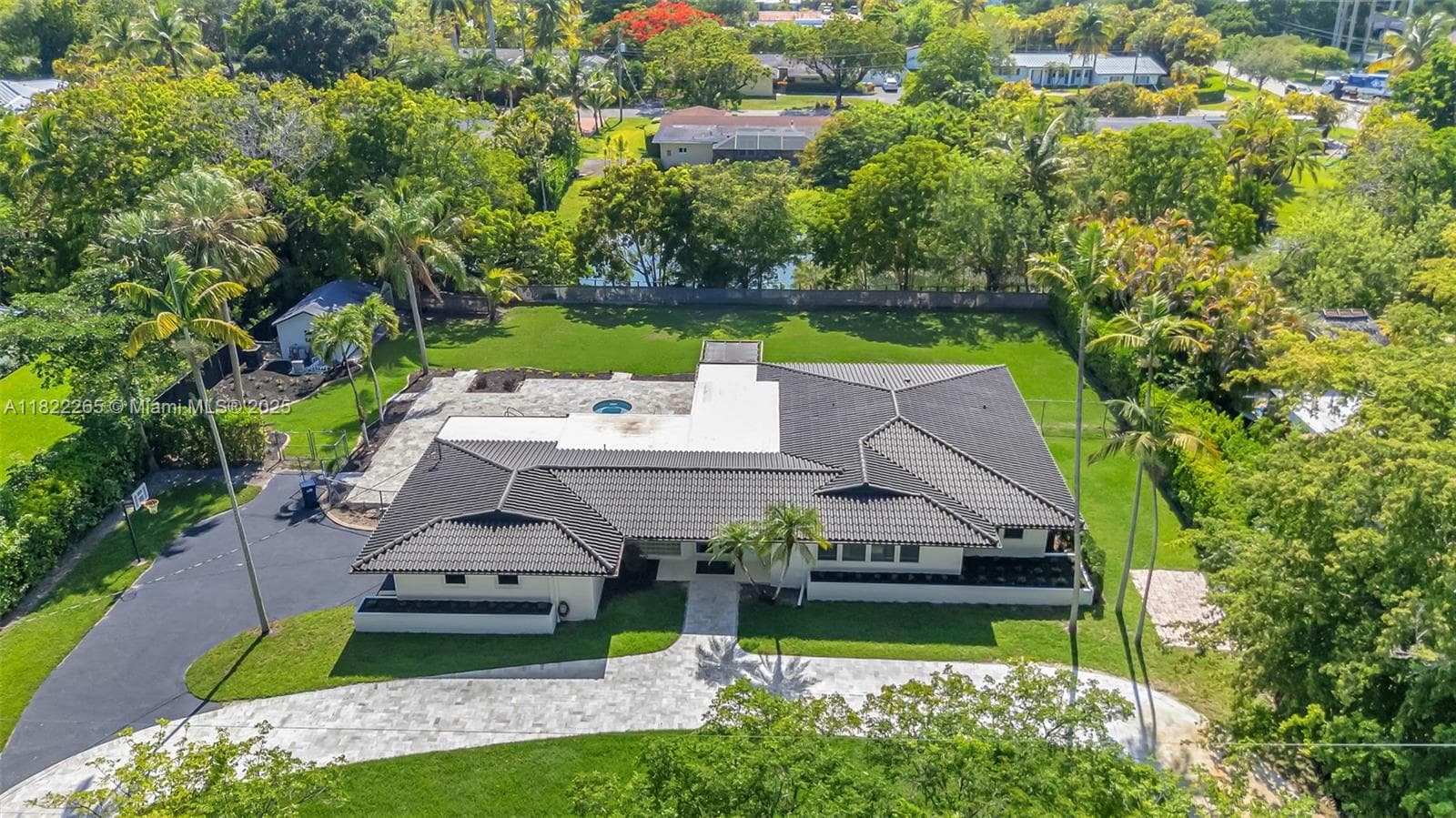 11230 SW 69th Ct, Pinecrest FL 33156 — 1