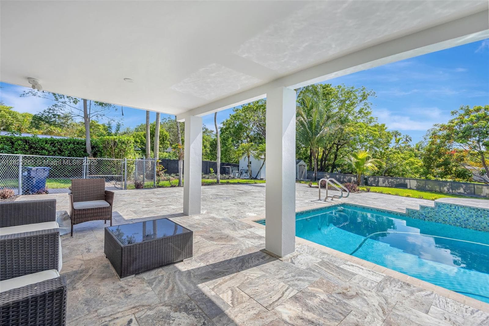 11230 SW 69th Ct, Pinecrest FL 33156 — 86
