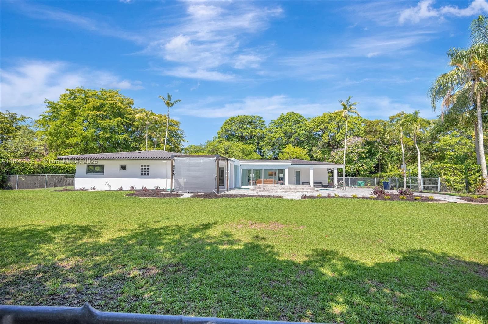 11230 SW 69th Ct, Pinecrest FL 33156 — 83