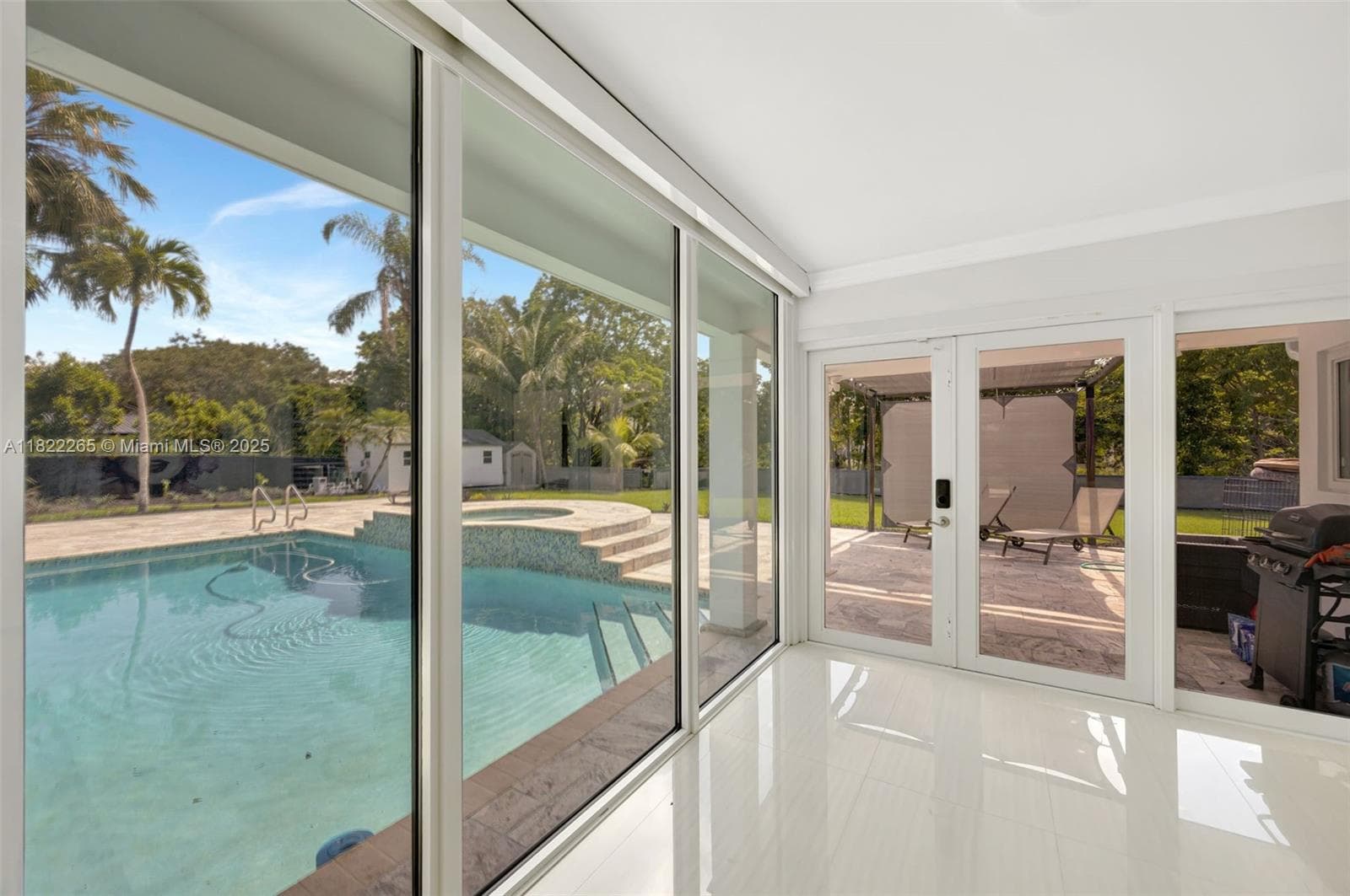 11230 SW 69th Ct, Pinecrest FL 33156 — 70