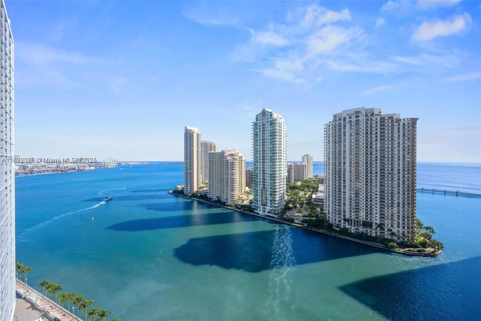 300 S Biscayne Blvd # 2612, Miami FL 33131 — 2
