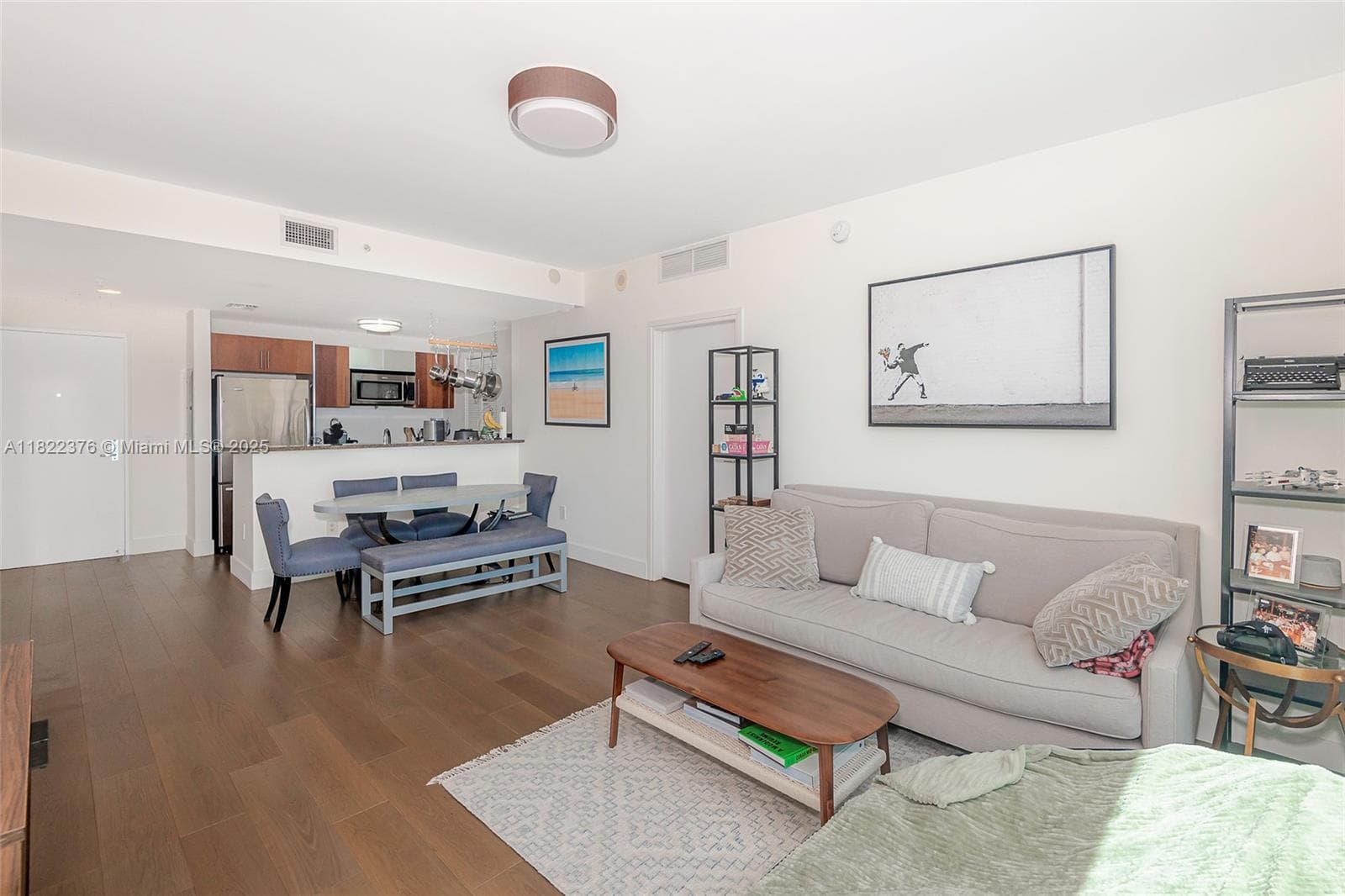 300 S Biscayne Blvd # 2612, Miami FL 33131 — 6