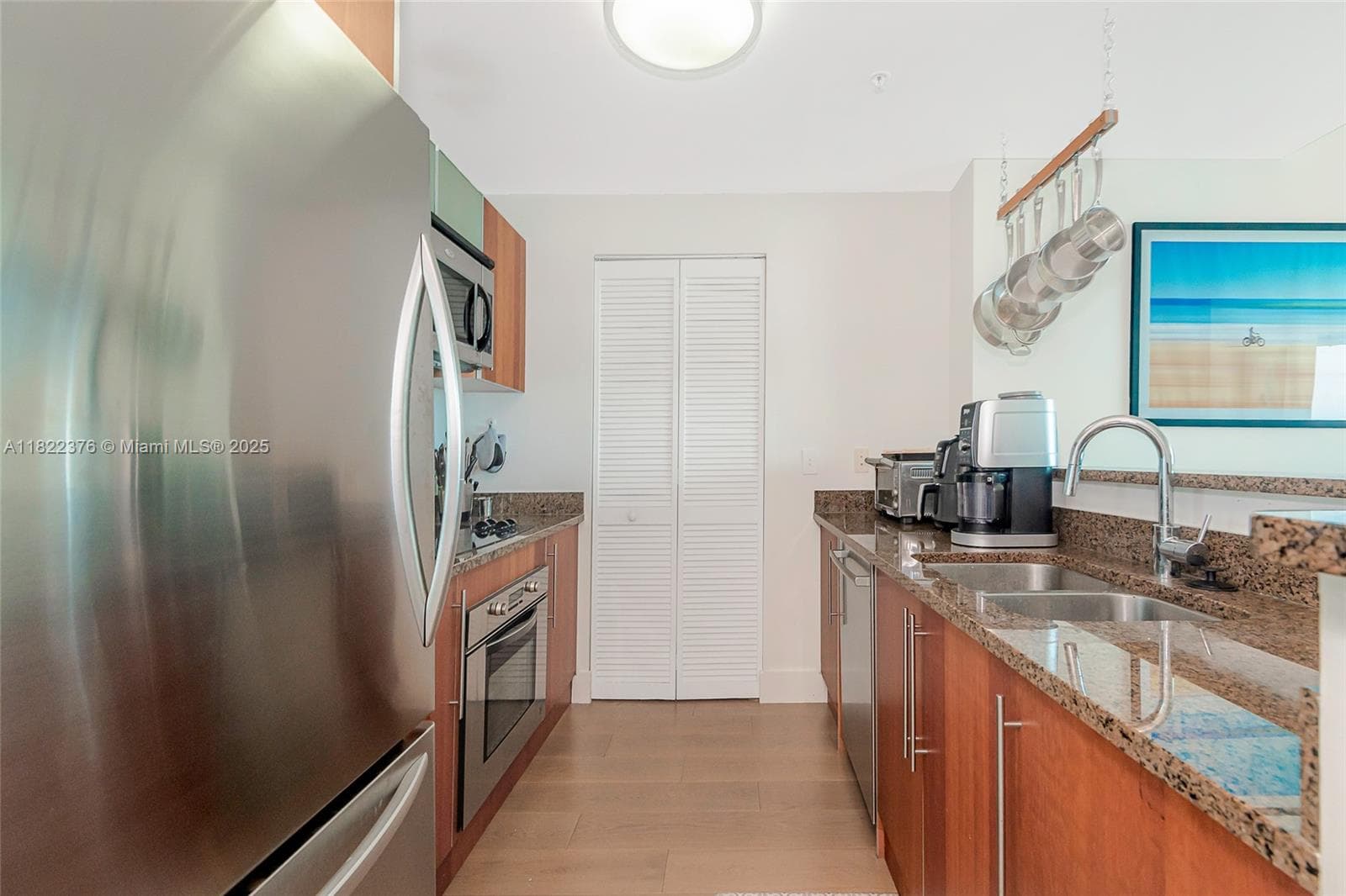 300 S Biscayne Blvd # 2612, Miami FL 33131 — 13