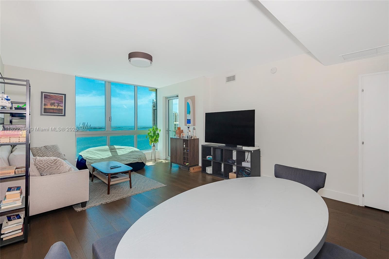 300 S Biscayne Blvd # 2612, Miami FL 33131 — 4