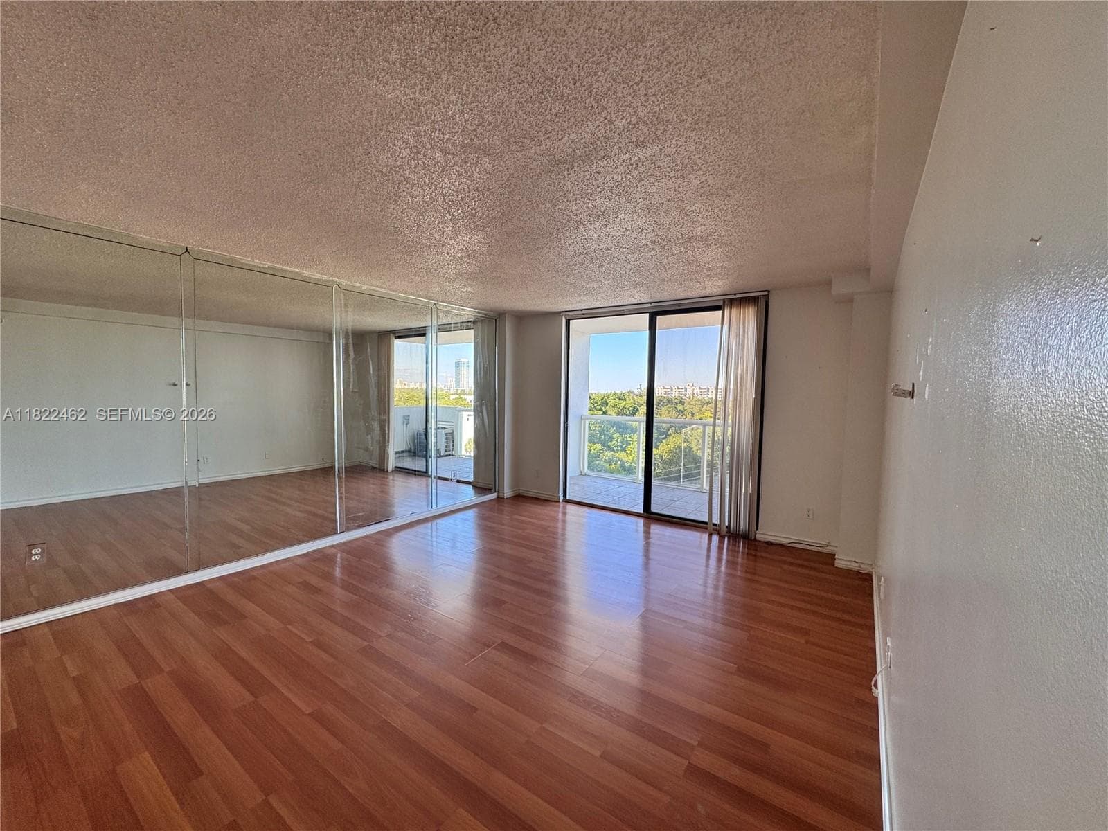 13499 Biscayne Blvd # 703, North Miami FL 33181 — 40