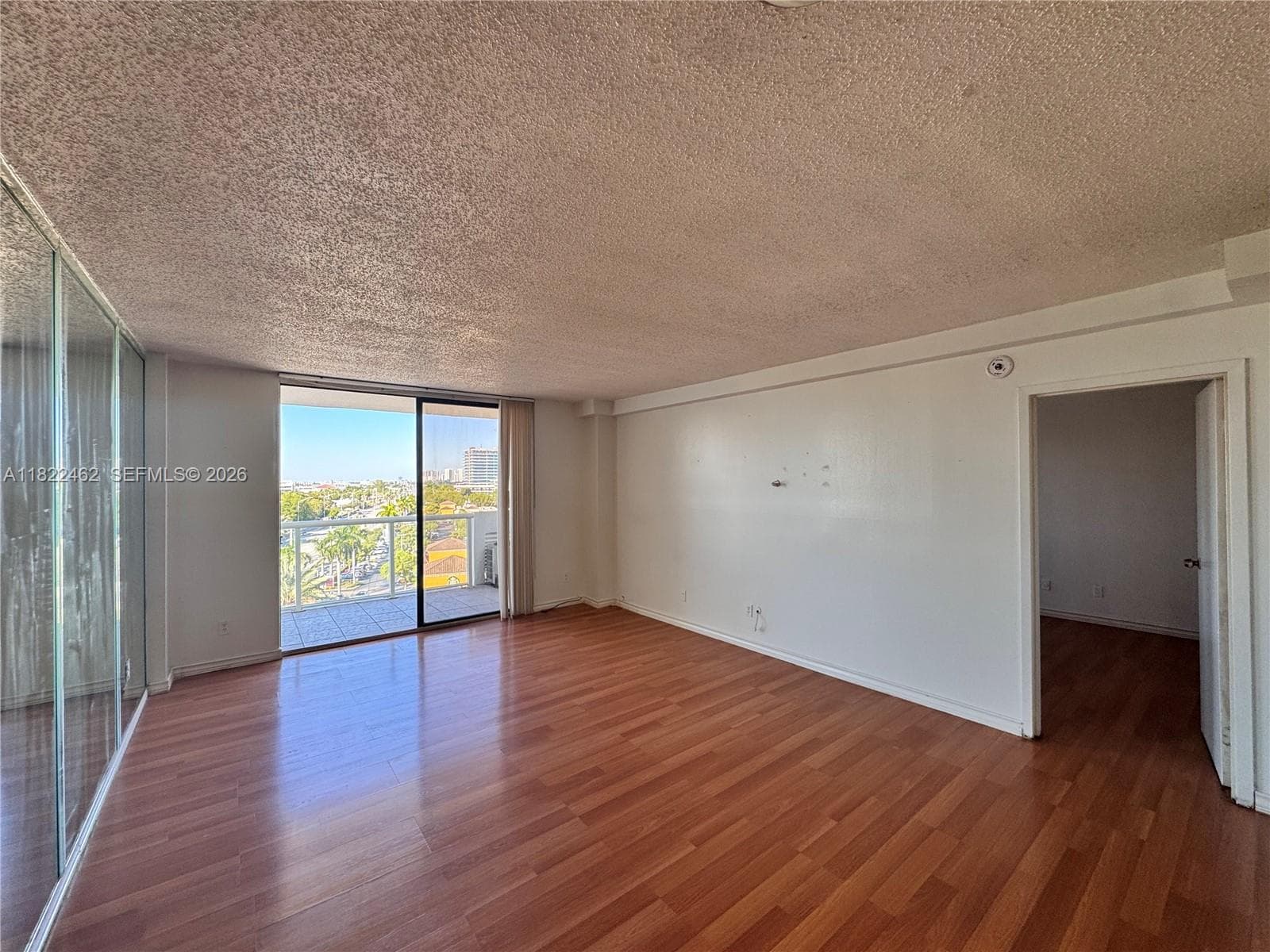 13499 Biscayne Blvd # 703, North Miami FL 33181 — 39