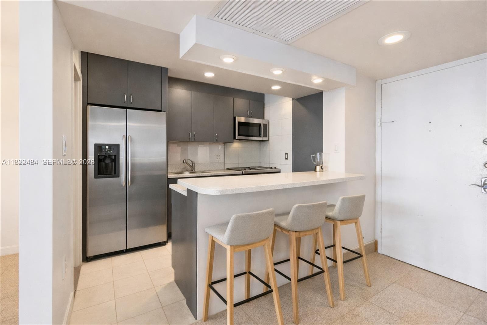 100 Lincoln Rd # 811, Miami Beach FL 33139 — 6
