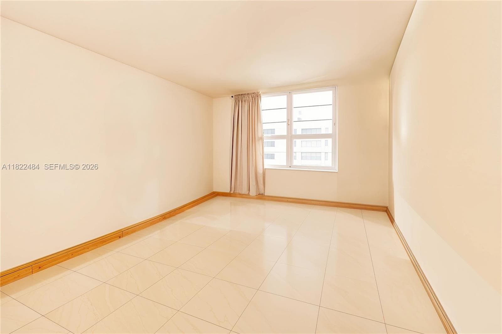 100 Lincoln Rd # 811, Miami Beach FL 33139 — 13