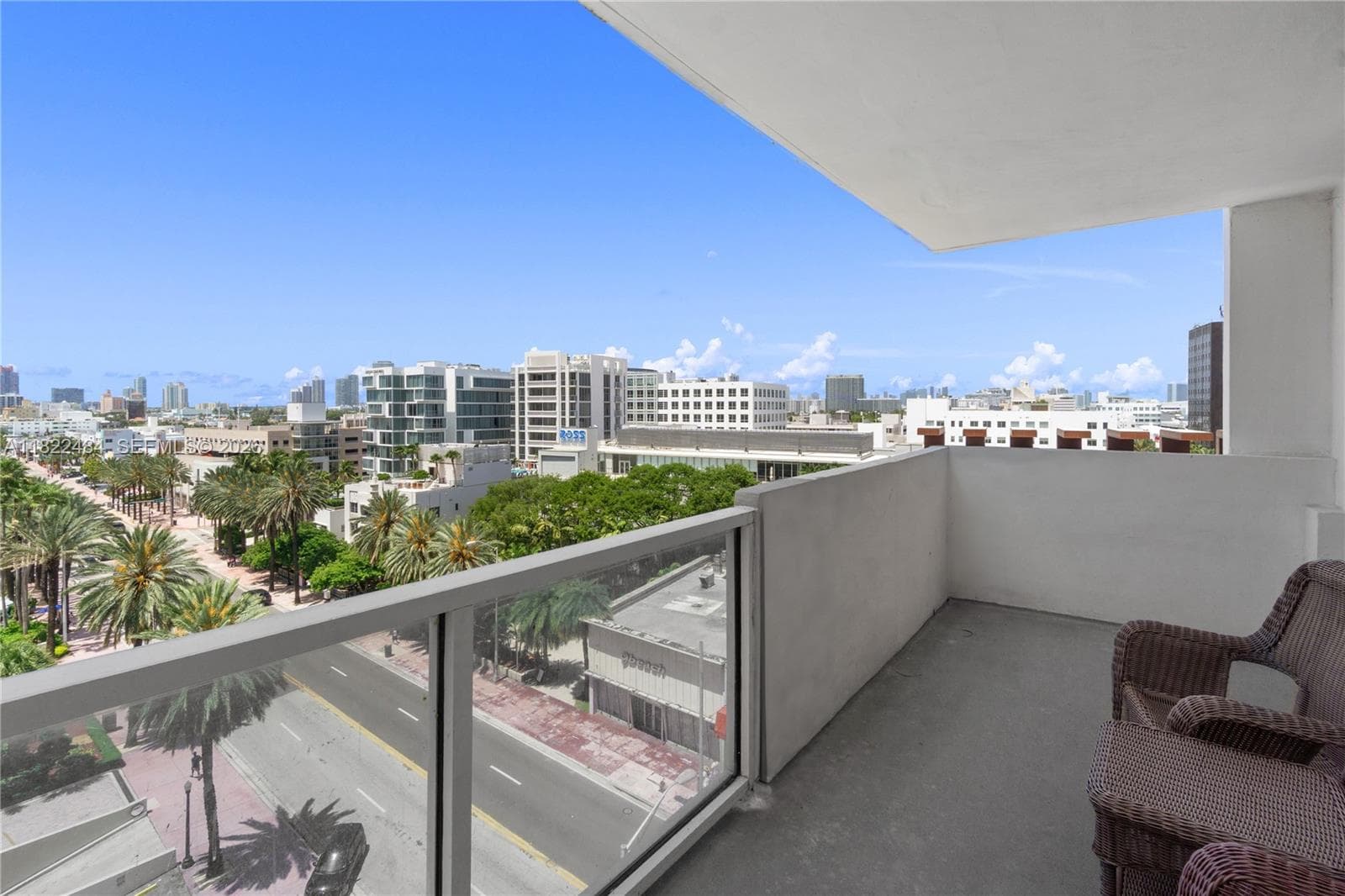 100 Lincoln Rd # 811, Miami Beach FL 33139 — 16