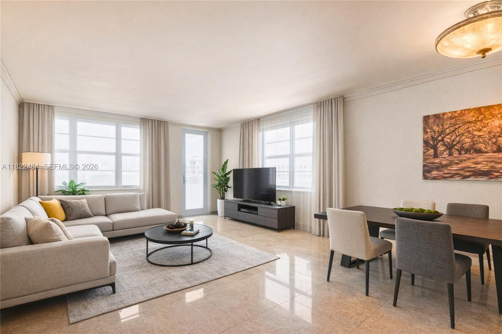 100 Lincoln Rd # 811, Miami Beach FL 33139 — 1