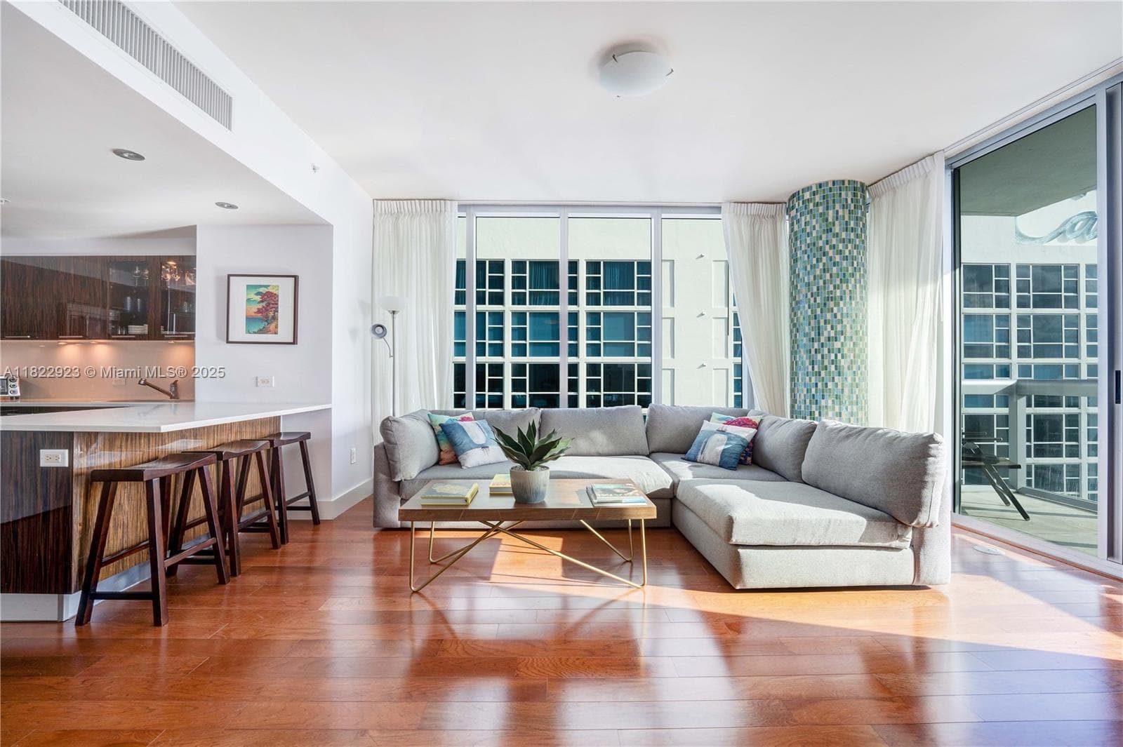 6899 Collins Ave # 1409, Miami Beach FL 33141 — 7