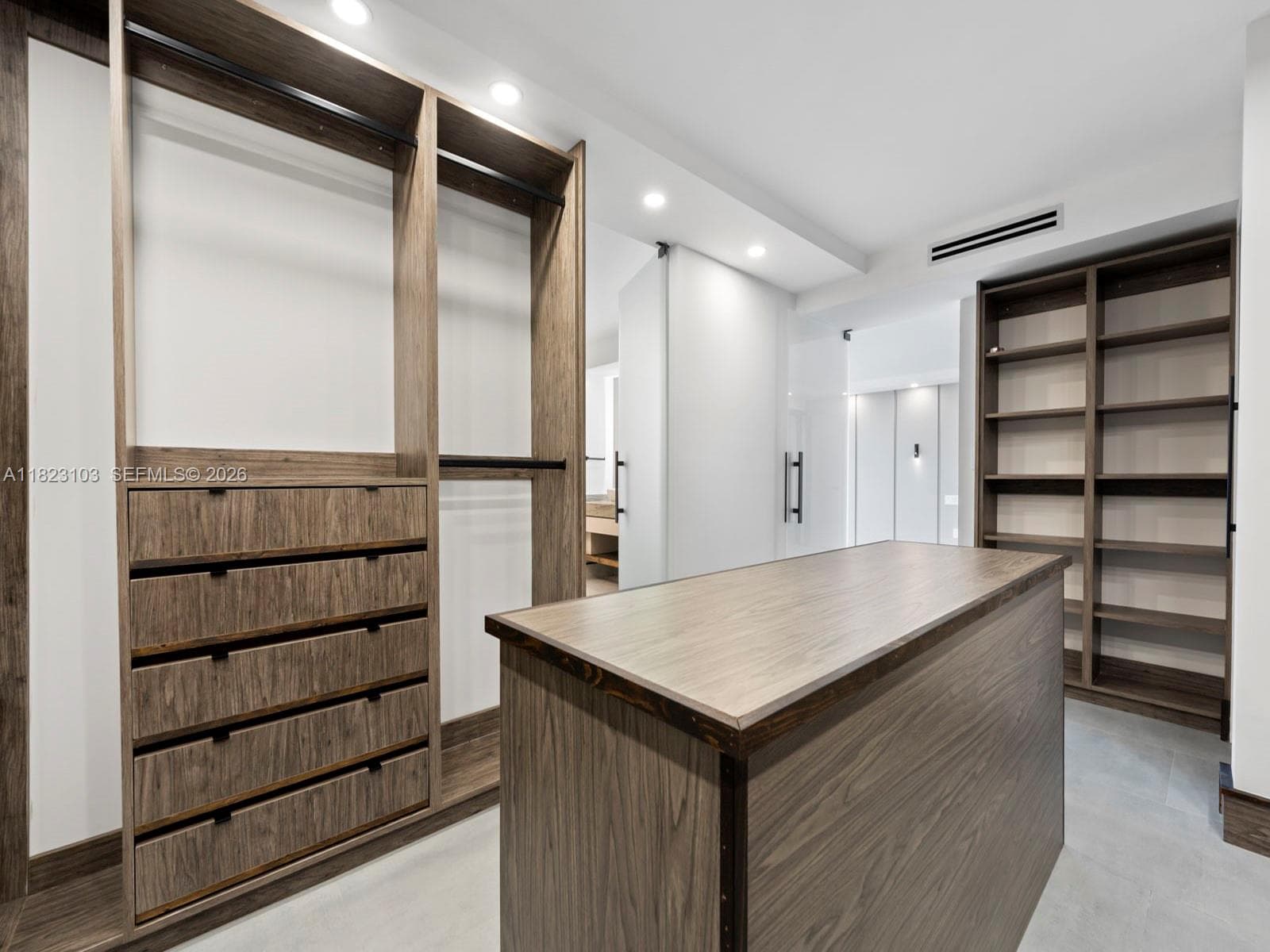 700 Coral Way # 5, Coral Gables FL 33134 — 34