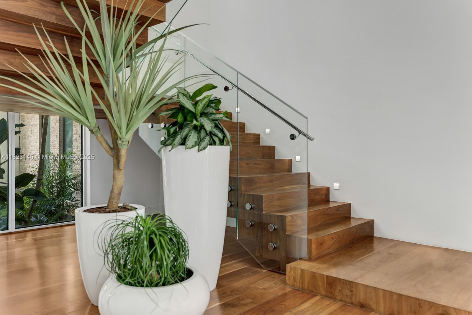 30 Palm Ave, Miami Beach FL 33139 — 23